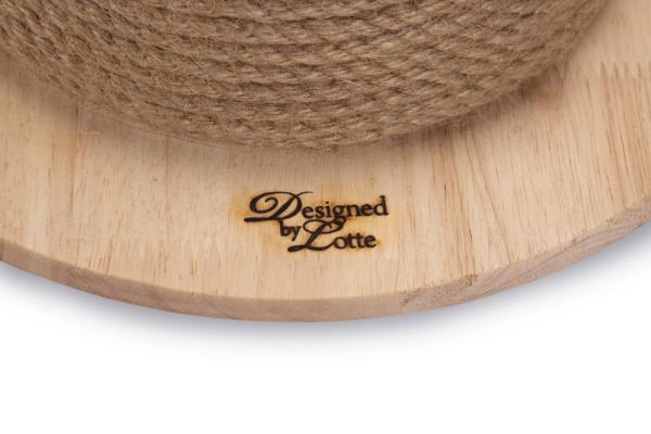 Designed by Lotte Wiggly - Katzenspielzeug, Kratzbaum, Kratzspielzeug